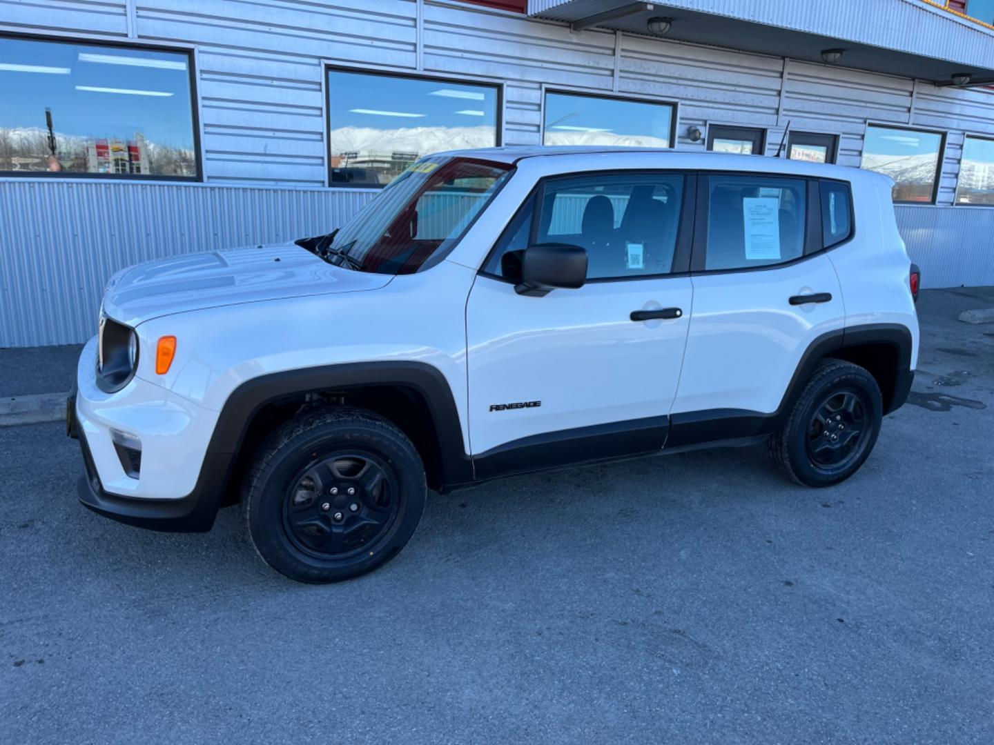 2020 WHITE /Black JEEP RENEGADE SPORT (ZACNJBAB0LP) with an 2.4L engine, Automatic transmission, located at 1960 Industrial Drive, Wasilla, 99654, (907) 274-2277, 61.573475, -149.400146 - Photo#0